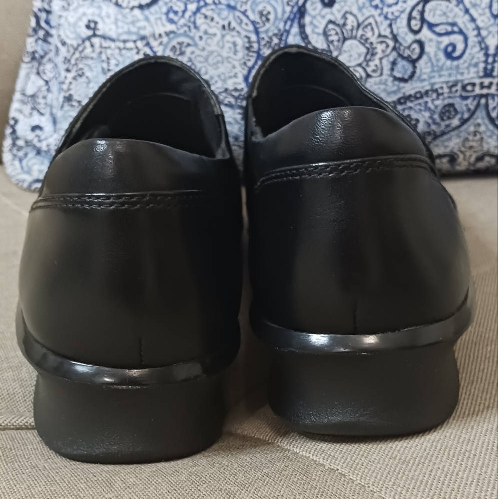 Clarks Hope Roxanne loafers black leather NWOT - Picture 6 of 8